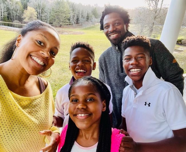 Sheinelle Jones Missing From Today Show: Colleagues Offer Support And Updates Sheinelle Jones Missing From Today Show: Colleagues Offer Support And Updates