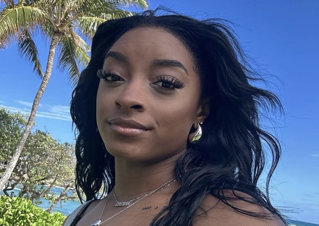Simone Biles' Stunning Black Bikini: Bahamas Girls' Trip Photos