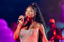 Singer Summer Walker Shares Story Of Almost Dying During Childbirth Singer Summer Walker Shares Story Of Almost Dying During Childbirth