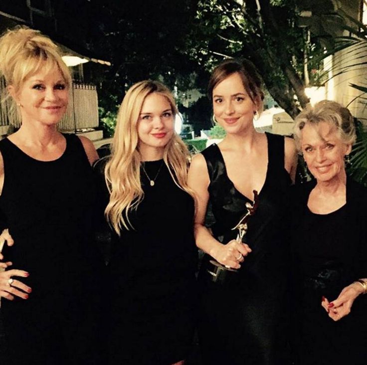 Spring Style Goals: Dakota Johnson And Melanie Griffith's Latest Outing Spring Style Goals: Dakota Johnson And Melanie Griffith's Latest Outing