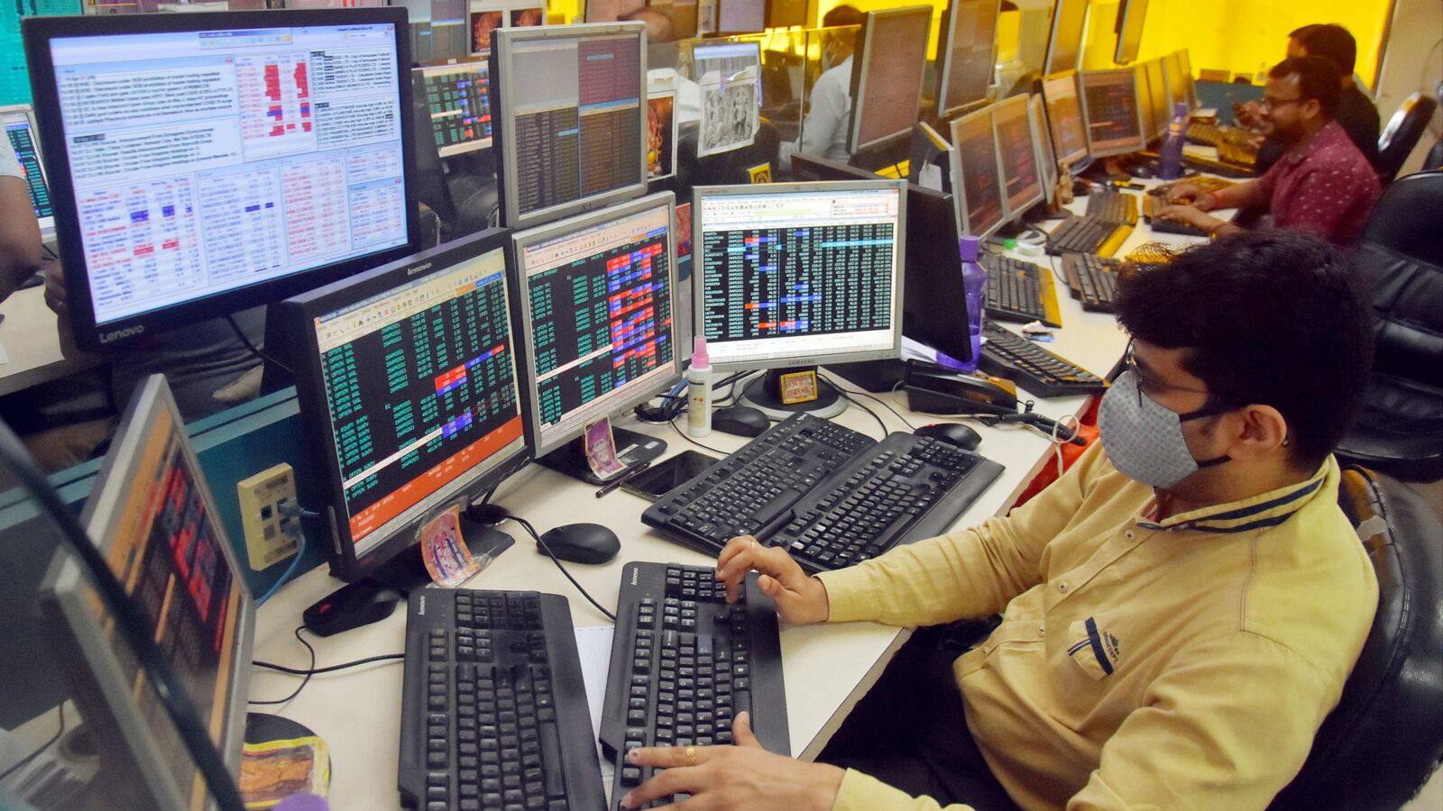 Stock Market Surge: Sensex And Nifty Post Significant Gains Stock Market Surge: Sensex And Nifty Post Significant Gains