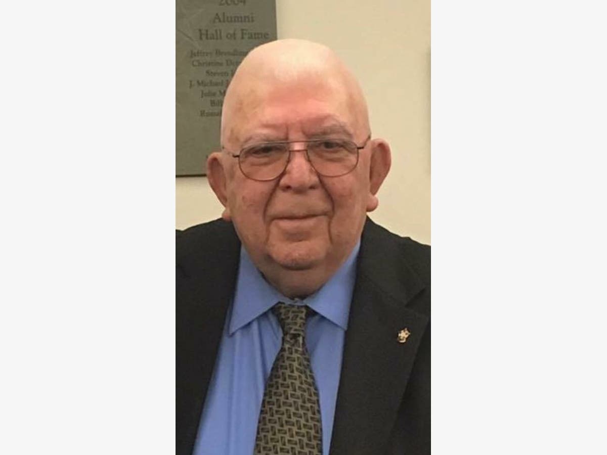Sue Crane, Portola Valley Public Servant, Passes Away At 92 Sue Crane, Portola Valley Public Servant, Passes Away At 92