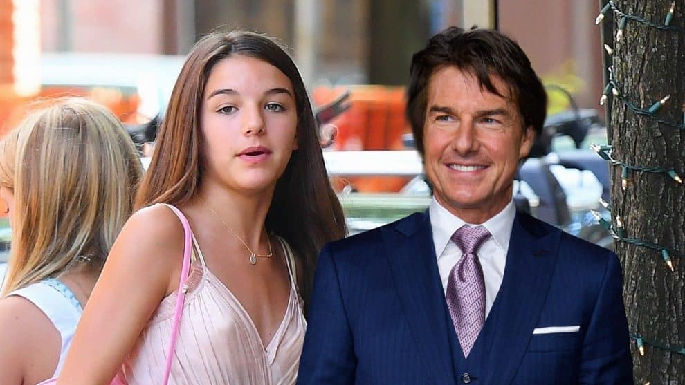 Suri Cruise: Tom Cruise's Unconventional Postnatal Gesture Suri Cruise: Tom Cruise's Unconventional Postnatal Gesture