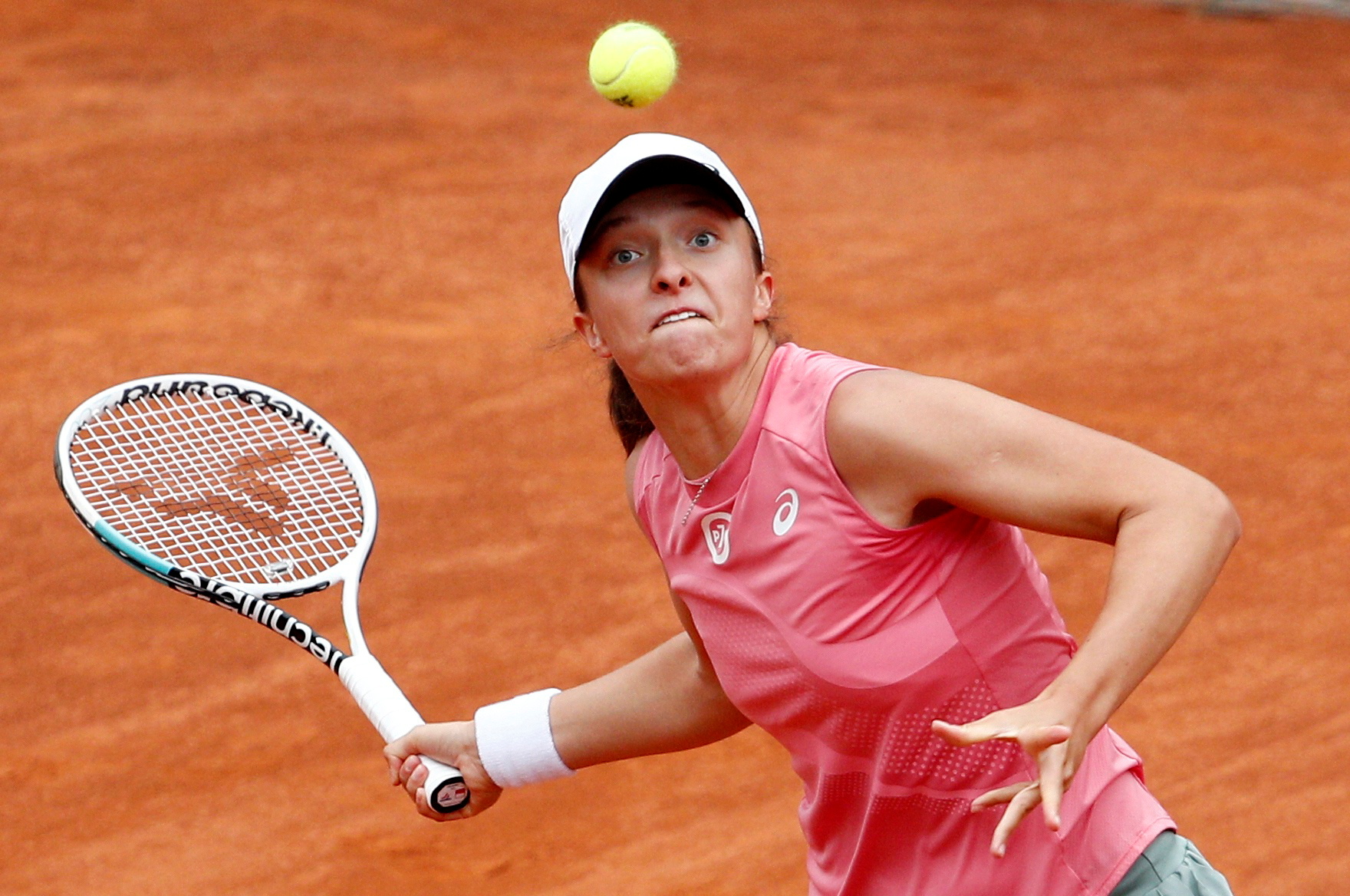 Swiatek's Ranking Plummets Following Rome Loss To Collins Swiatek's Ranking Plummets Following Rome Loss To Collins