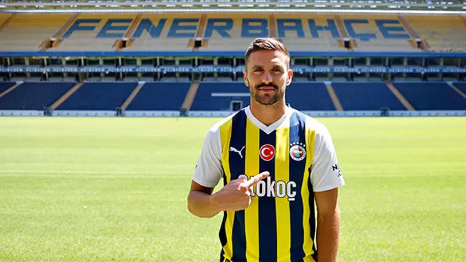 Tadic, Fenerbahçe'ye Veda Ediyor: Yeni Takımıyla Anlaştı Tadic, Fenerbahçe'ye Veda Ediyor: Yeni Takımıyla Anlaştı