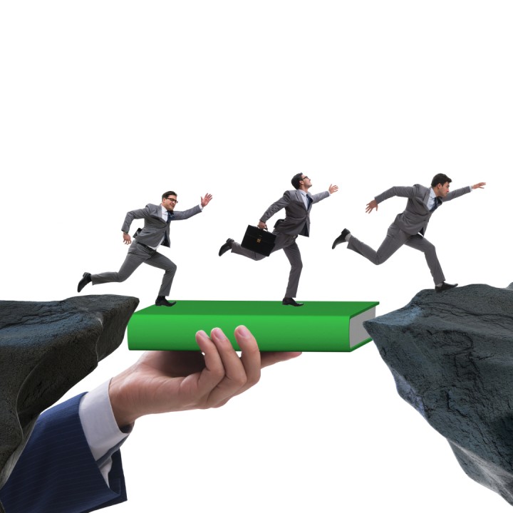 The Crucial Role Of Middle Managers In Bridging The Gap Between Leadership And Employees The Crucial Role Of Middle Managers In Bridging The Gap Between Leadership And Employees