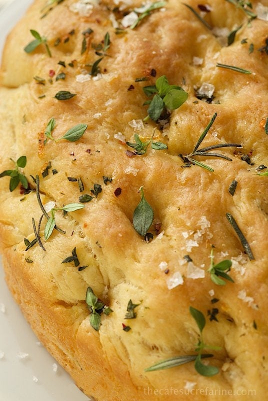 The Flavor Powerhouse: Rosemary & Thyme In Your Kitchen The Flavor Powerhouse: Rosemary & Thyme In Your Kitchen