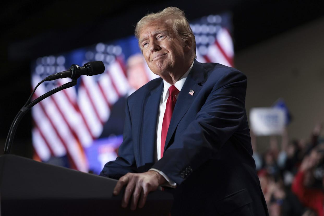 The Price Of Anonymity: A Look At Trump's Memecoin Gathering The Price Of Anonymity: A Look At Trump's Memecoin Gathering
