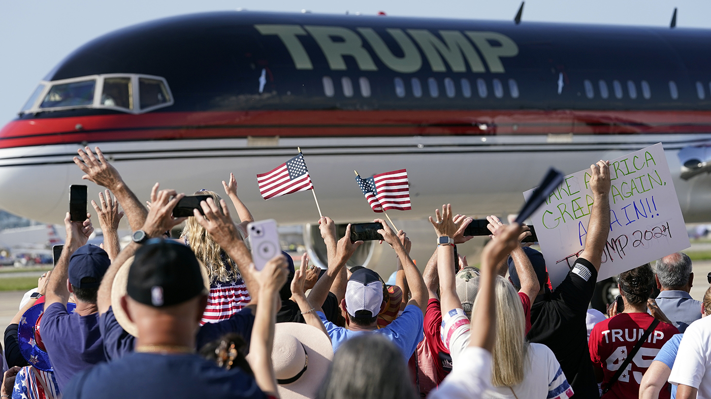 The Role Of Aircraft In Trump's Political Network The Role Of Aircraft In Trump's Political Network