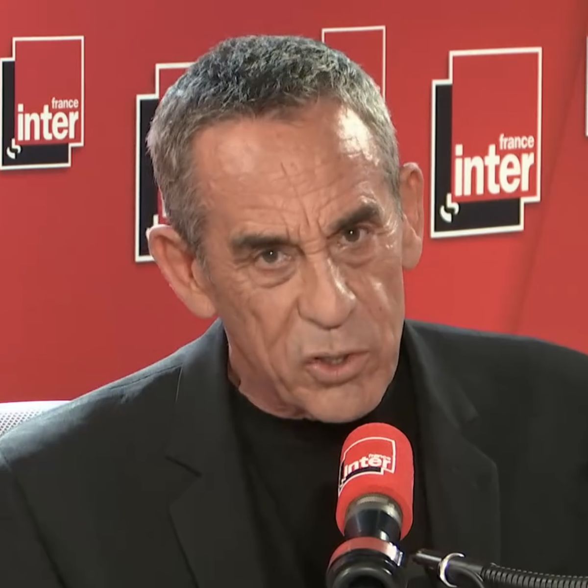 Thierry Ardisson: Ses Nuits Folles Devant 50 Personnes Thierry Ardisson: Ses Nuits Folles Devant 50 Personnes