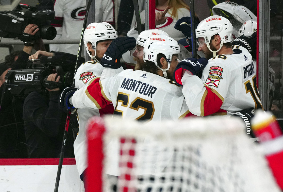 Tkachuk's Panthers Explode In Second Period, Defeat Senators