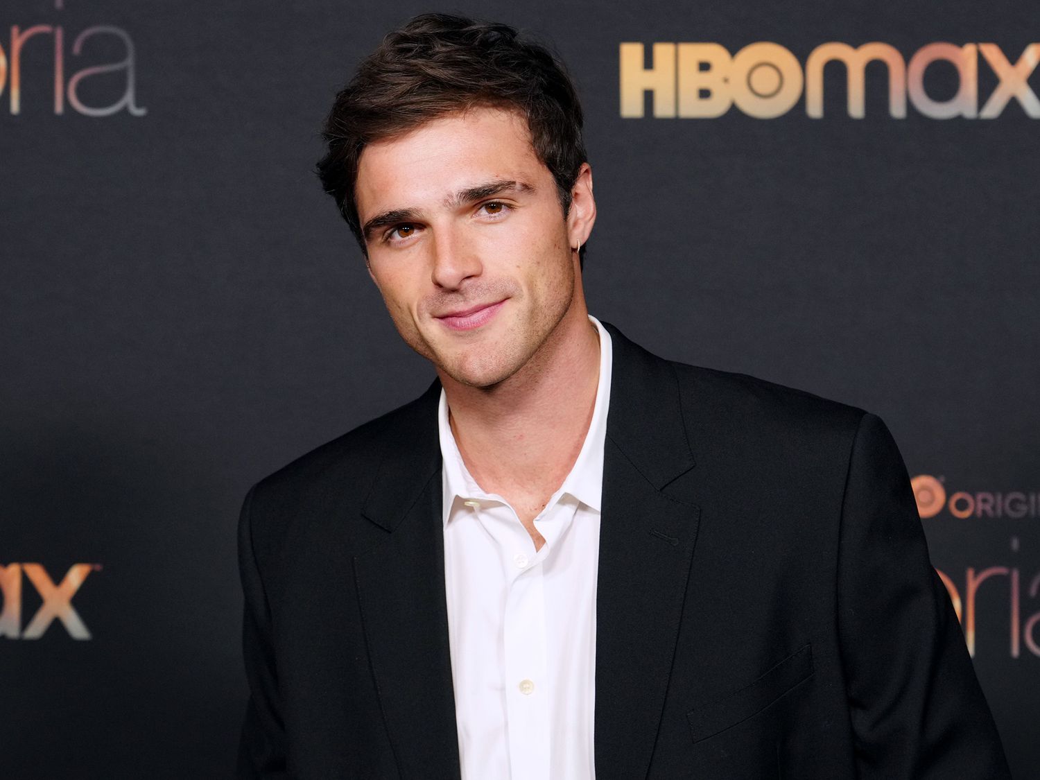 Tom Cruise's Dating History: A Look At His Relationships Tom Cruise's Dating History: A Look At His Relationships