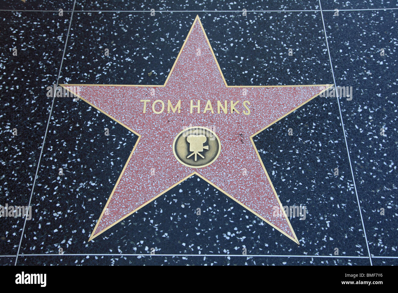Tom Cruise's Unpaid $1 Debt To Tom Hanks: A Hollywood Oddity Tom Cruise's Unpaid $1 Debt To Tom Hanks: A Hollywood Oddity