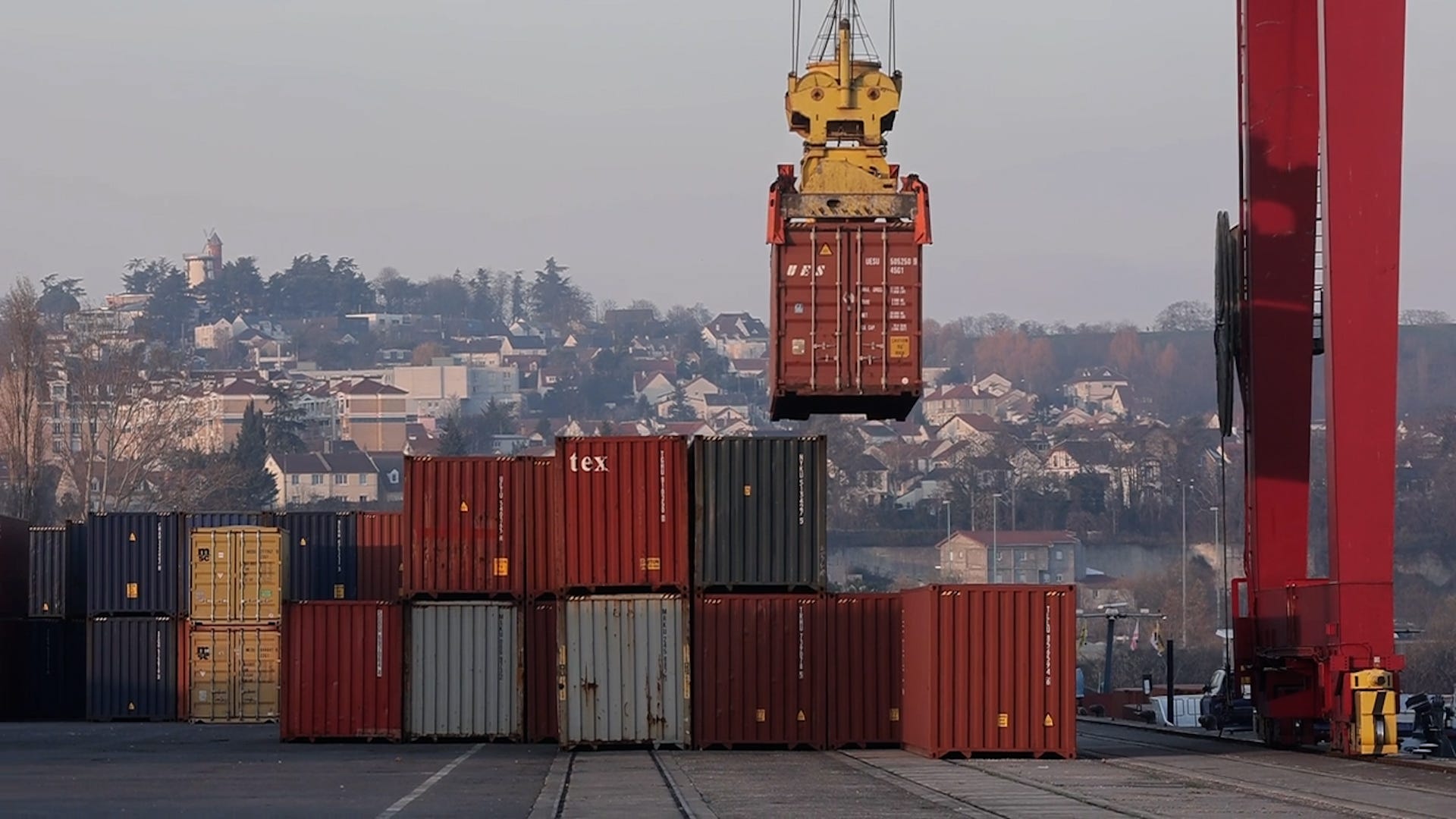 Trump's China Tariffs: A 2025 Deadline And Its Economic Implications Trump's China Tariffs: A 2025 Deadline And Its Economic Implications
