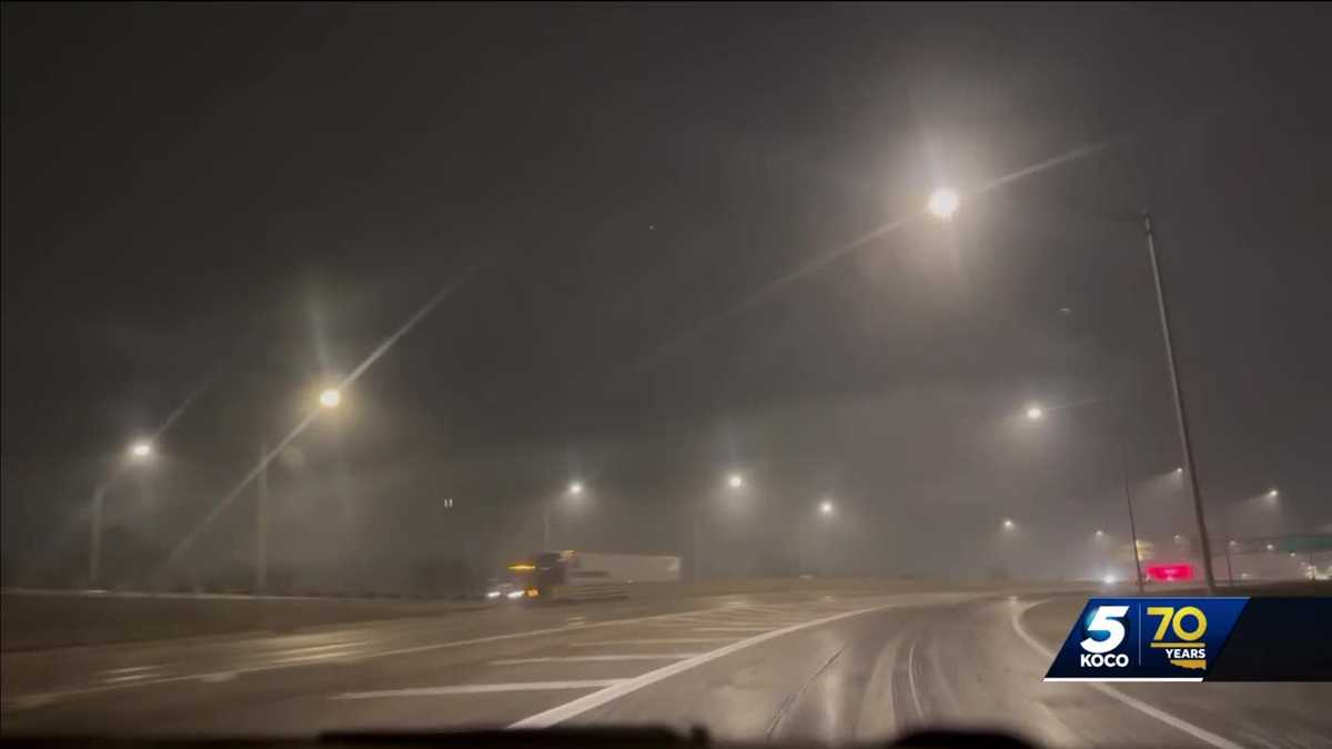 Tulsa Crews Pre-Treat Roads Ahead Of Expected Sleet And Snow Tulsa Crews Pre-Treat Roads Ahead Of Expected Sleet And Snow