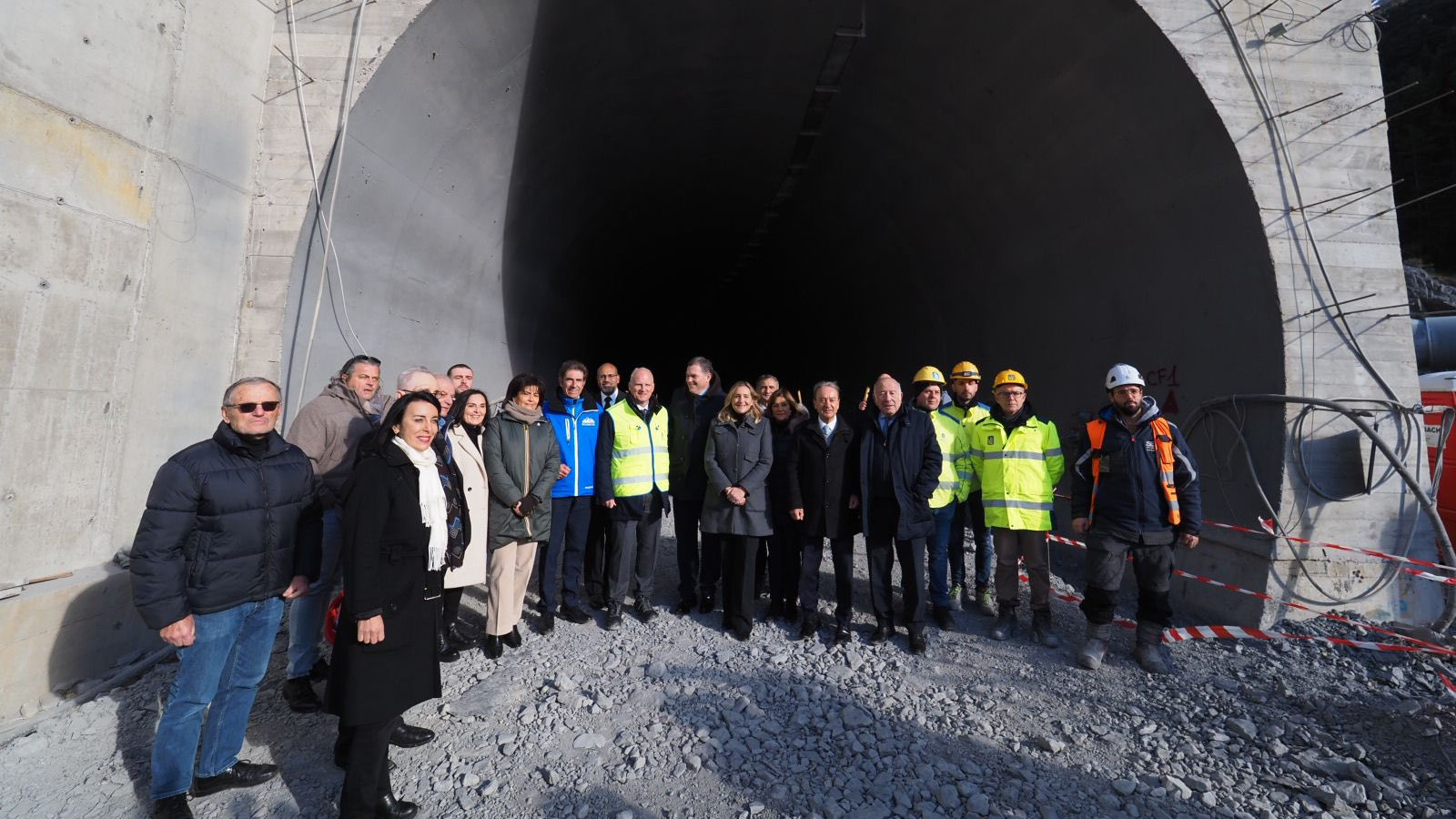 Tunnel De Tende : Ouverture Prévue En Juin, Selon Le Ministre Tabarot