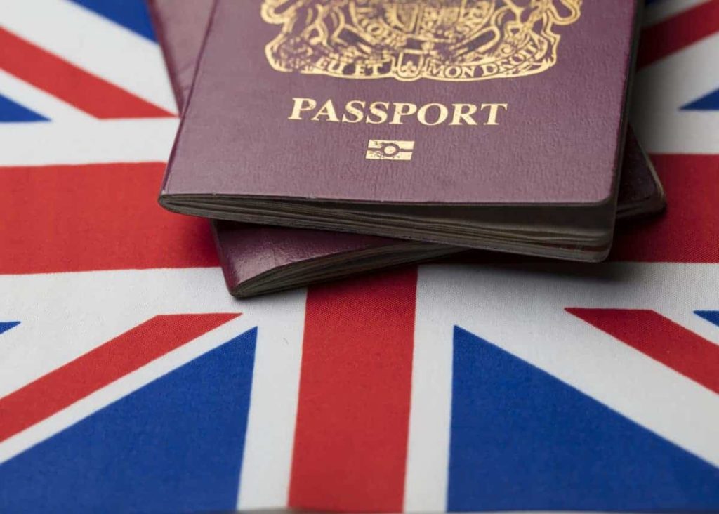 UK Immigration Rules Tightened: Fluent English Now Mandatory For Residency UK Immigration Rules Tightened: Fluent English Now Mandatory For Residency