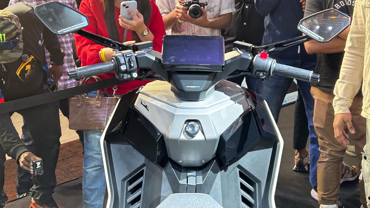 Ultraviolette Tesseract Electric Scooter: Range, Speed, And Battery Life Explained Ultraviolette Tesseract Electric Scooter: Range, Speed, And Battery Life Explained