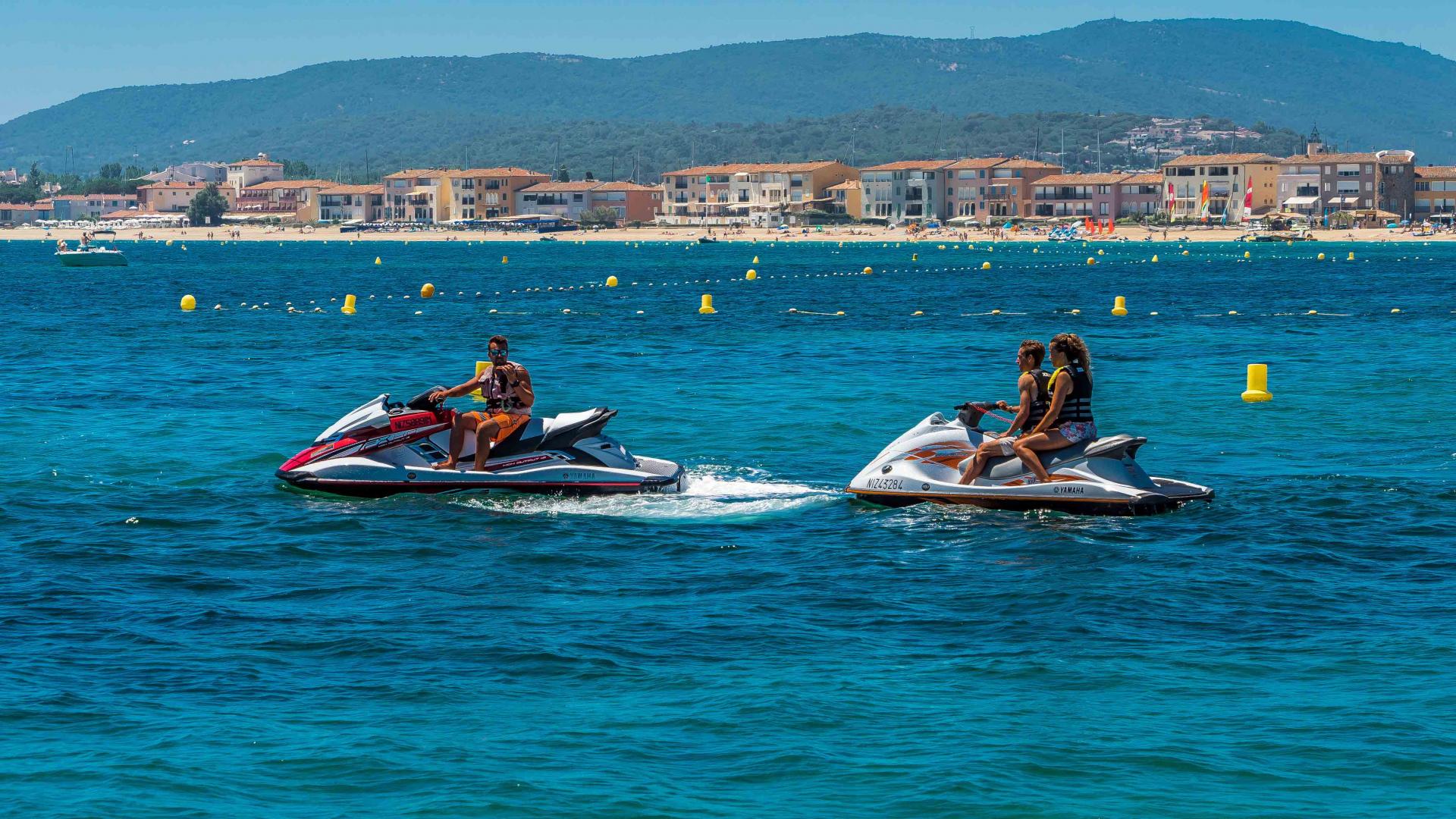 Un Jour En Mer: Expériences Et Activités Nautiques Un Jour En Mer: Expériences Et Activités Nautiques