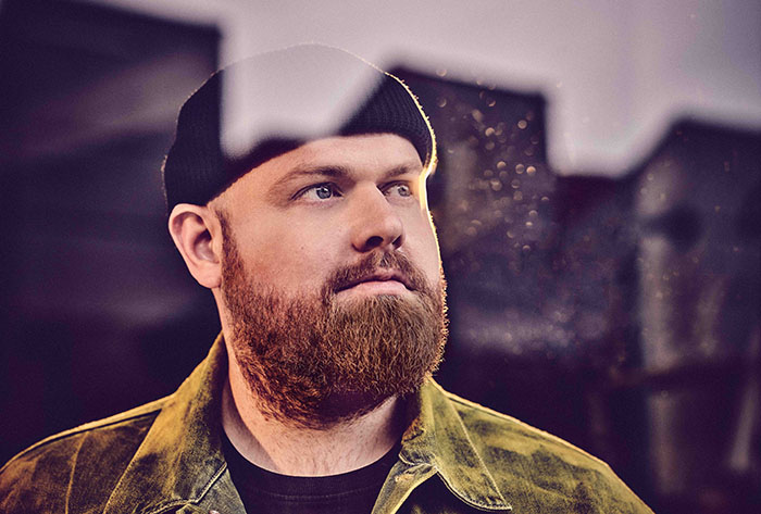 Unexpected Performance: Lewis Capaldi Returns To Stage At Tom Walker Charity Gig Unexpected Performance: Lewis Capaldi Returns To Stage At Tom Walker Charity Gig