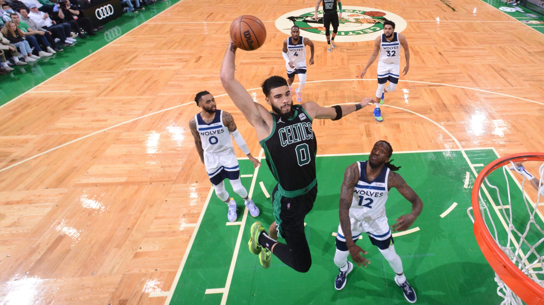 Unprecedented Night: Two Celtics Players Score 40 Points Unprecedented Night: Two Celtics Players Score 40 Points