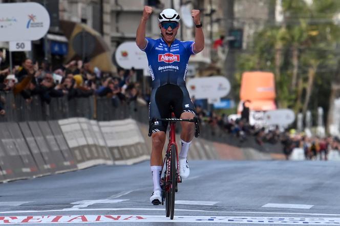 Van Der Poel's Milan-San Remo Repeat: Stunning Victory Over Pogacar Van Der Poel's Milan-San Remo Repeat: Stunning Victory Over Pogacar