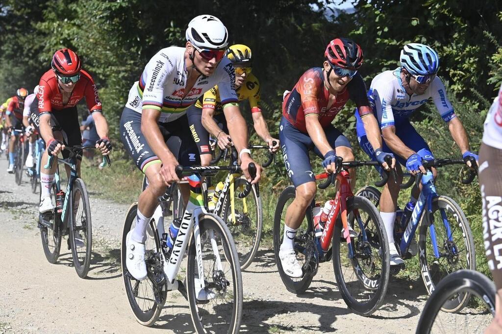 Van Der Poel's Milan-San Remo Victory: Overtaking Pogacar For A Double Win