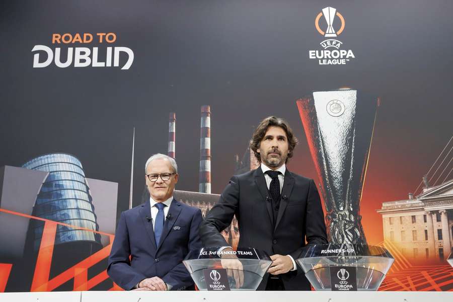 Victorie Dramatică Pentru AS Roma: 3-2 Cu FC Porto, Bilete Asigurate Pentru Optimile Europa League Victorie Dramatică Pentru AS Roma: 3-2 Cu FC Porto, Bilete Asigurate Pentru Optimile Europa League