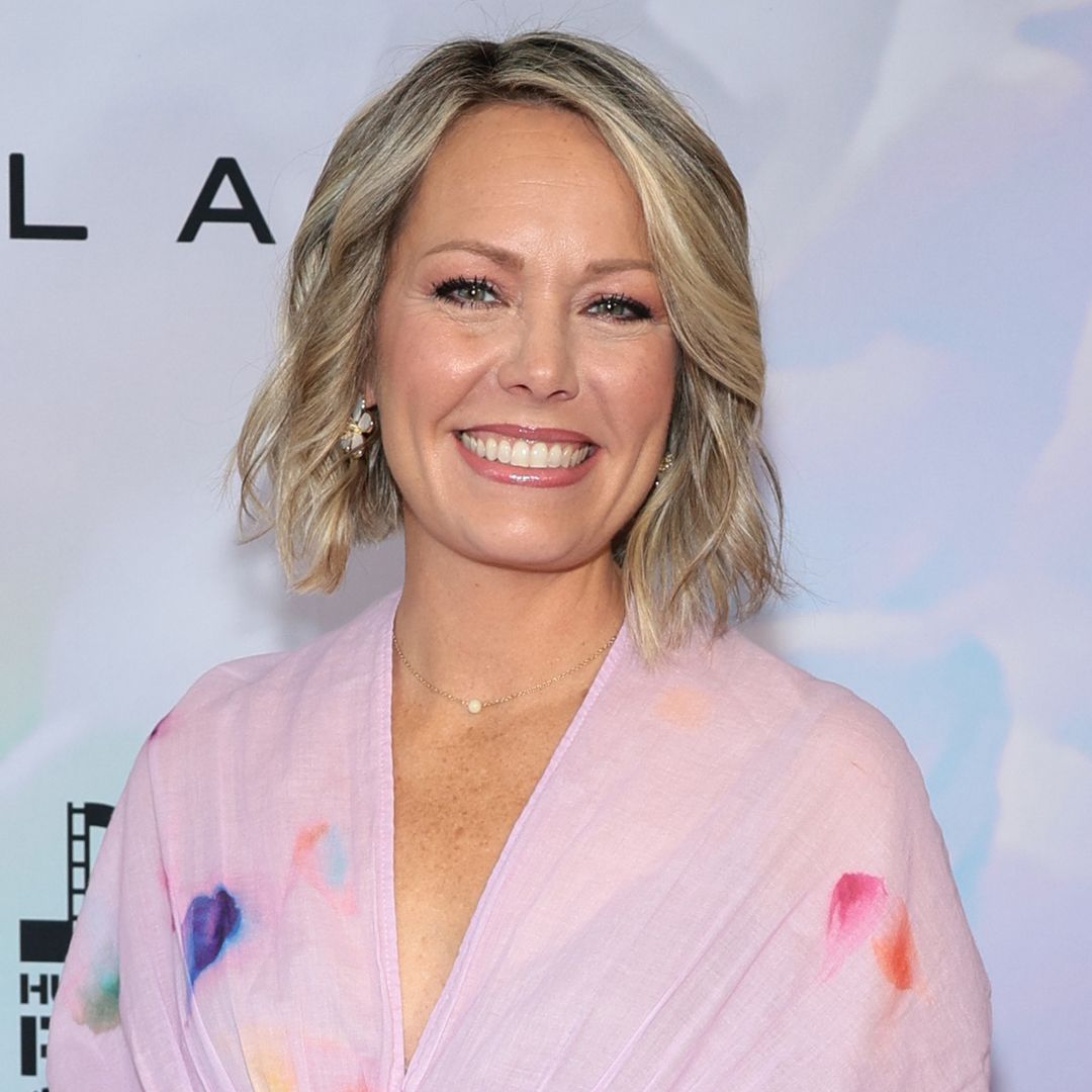 Walt Frazier's Ring Flash: Teasing Today Host Dylan Dreyer Walt Frazier's Ring Flash: Teasing Today Host Dylan Dreyer