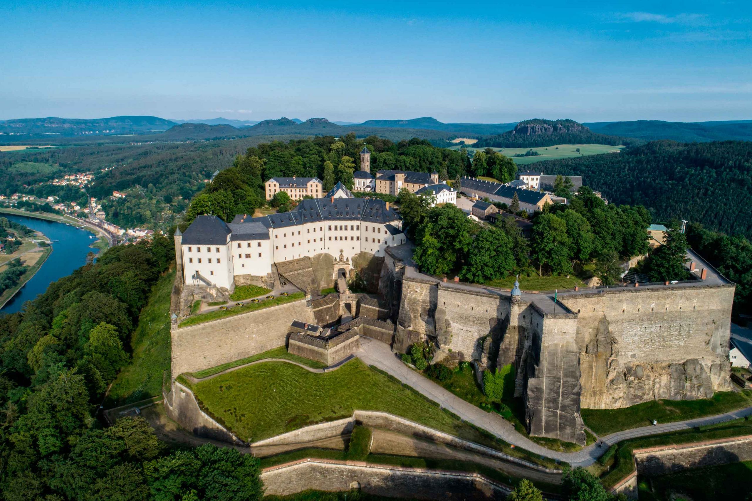 Wanderwege In Der Sächsischen Schweiz: Ein Vergleich Mit Anderen Deutschen Wanderwegen Wanderwege In Der Sächsischen Schweiz: Ein Vergleich Mit Anderen Deutschen Wanderwegen