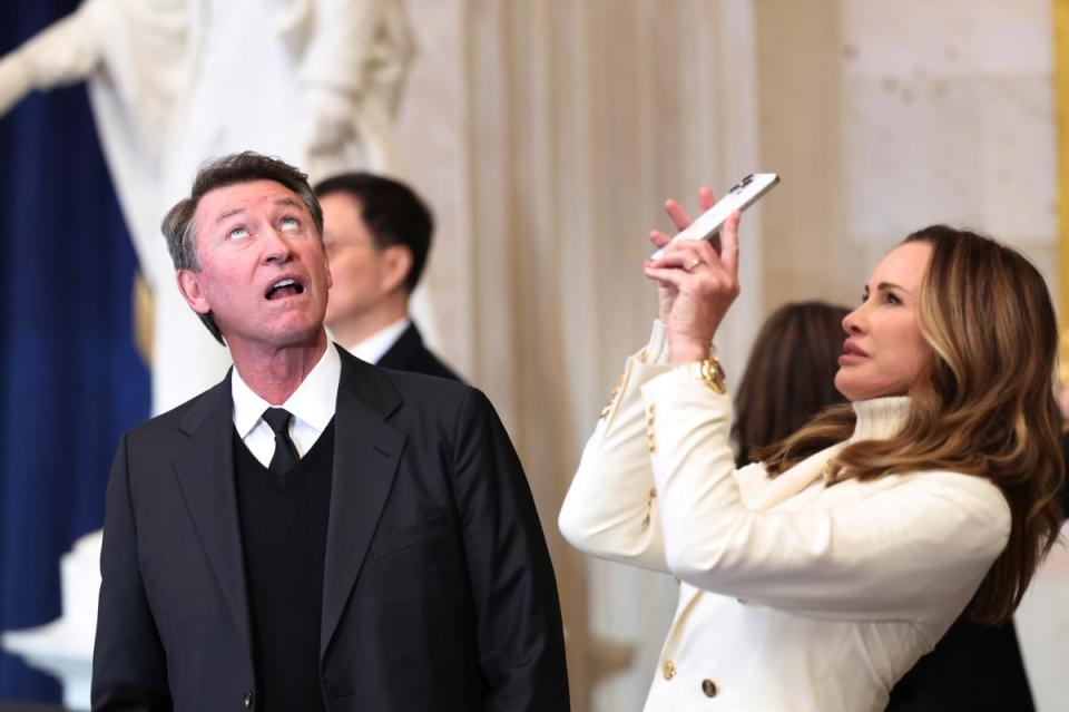 Wayne Gretzky, Trump Tariffs, And Canadian Patriotism: A National Conversation Wayne Gretzky, Trump Tariffs, And Canadian Patriotism: A National Conversation
