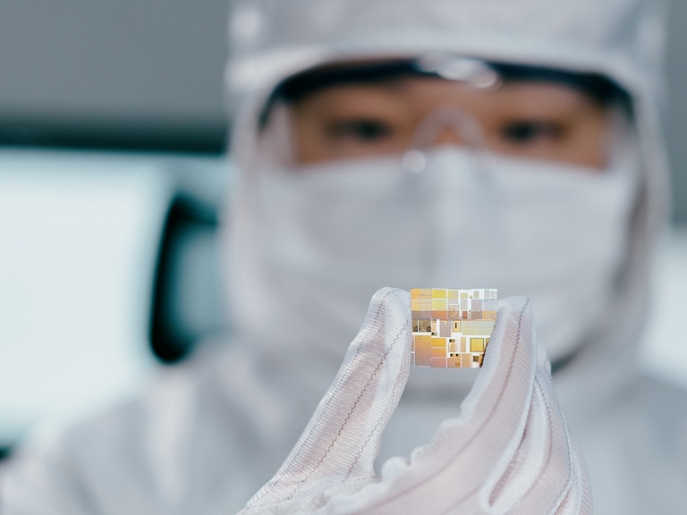 Why Did Investors Sell Leveraged Semiconductor ETFs Before The Surge? Why Did Investors Sell Leveraged Semiconductor ETFs Before The Surge?