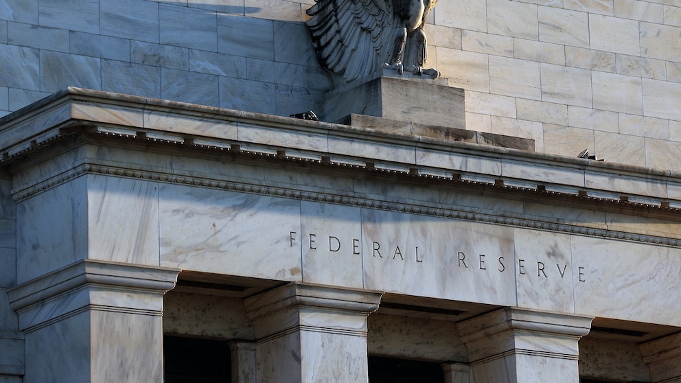 Why The Fed Remains Cautious On Interest Rate Cuts Why The Fed Remains Cautious On Interest Rate Cuts
