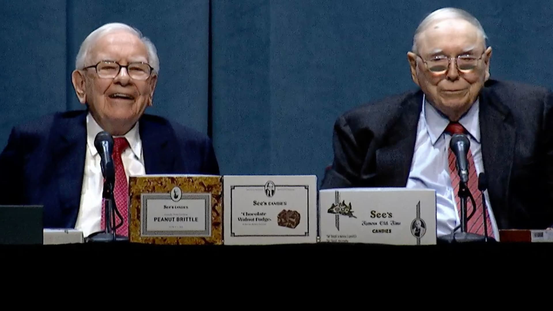 Will Berkshire Hathaway Sell Apple Stock After Buffett's Departure? Will Berkshire Hathaway Sell Apple Stock After Buffett's Departure?