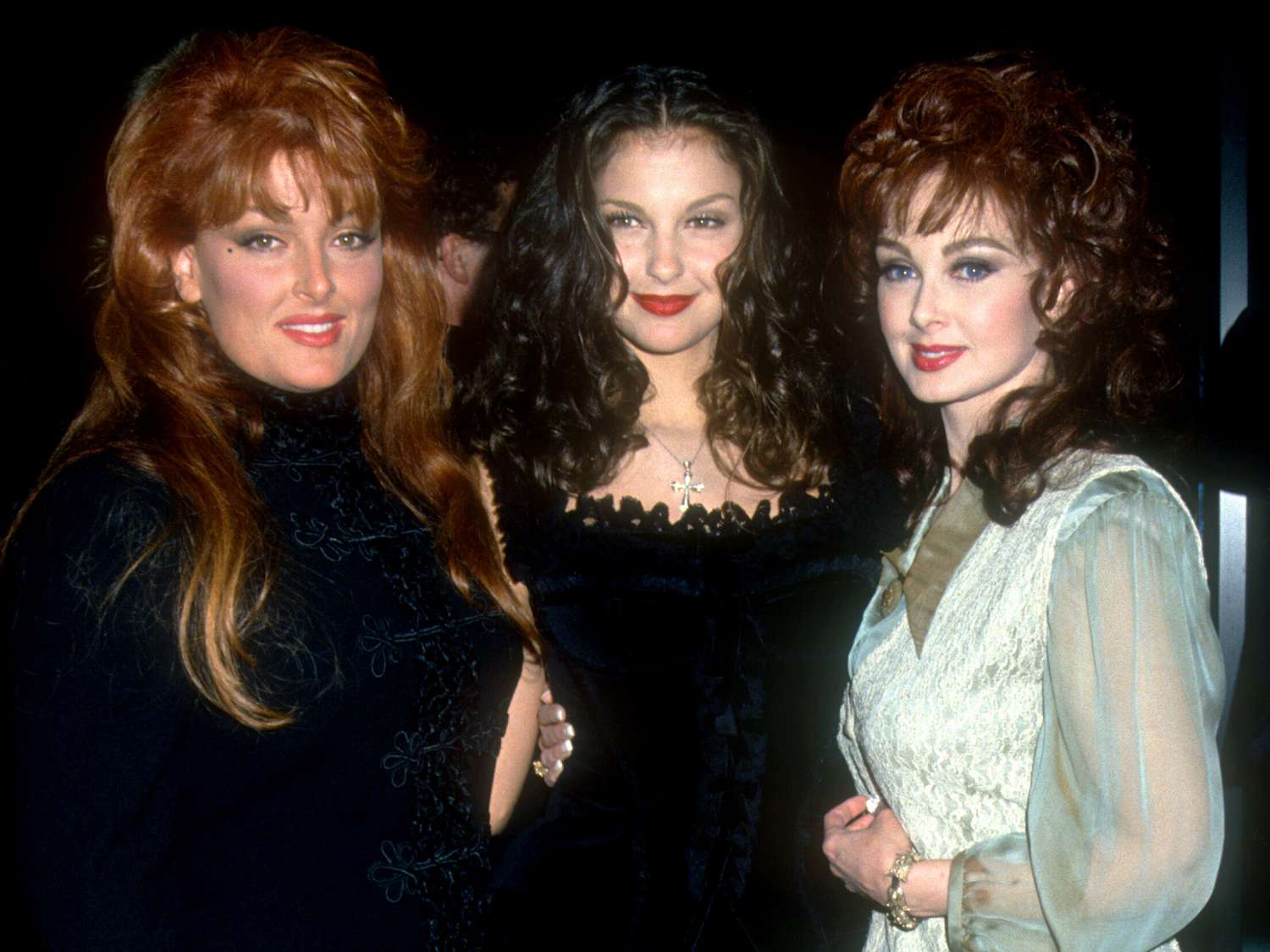 Wynonna And Ashley Judd Open Up About Family In New Docuseries Wynonna And Ashley Judd Open Up About Family In New Docuseries