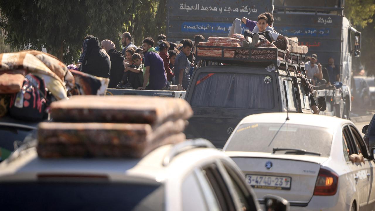 Yerinden Edilmiş Filistinlilerin Gazze'deki Yaşam Mücadelesi Yerinden Edilmiş Filistinlilerin Gazze'deki Yaşam Mücadelesi