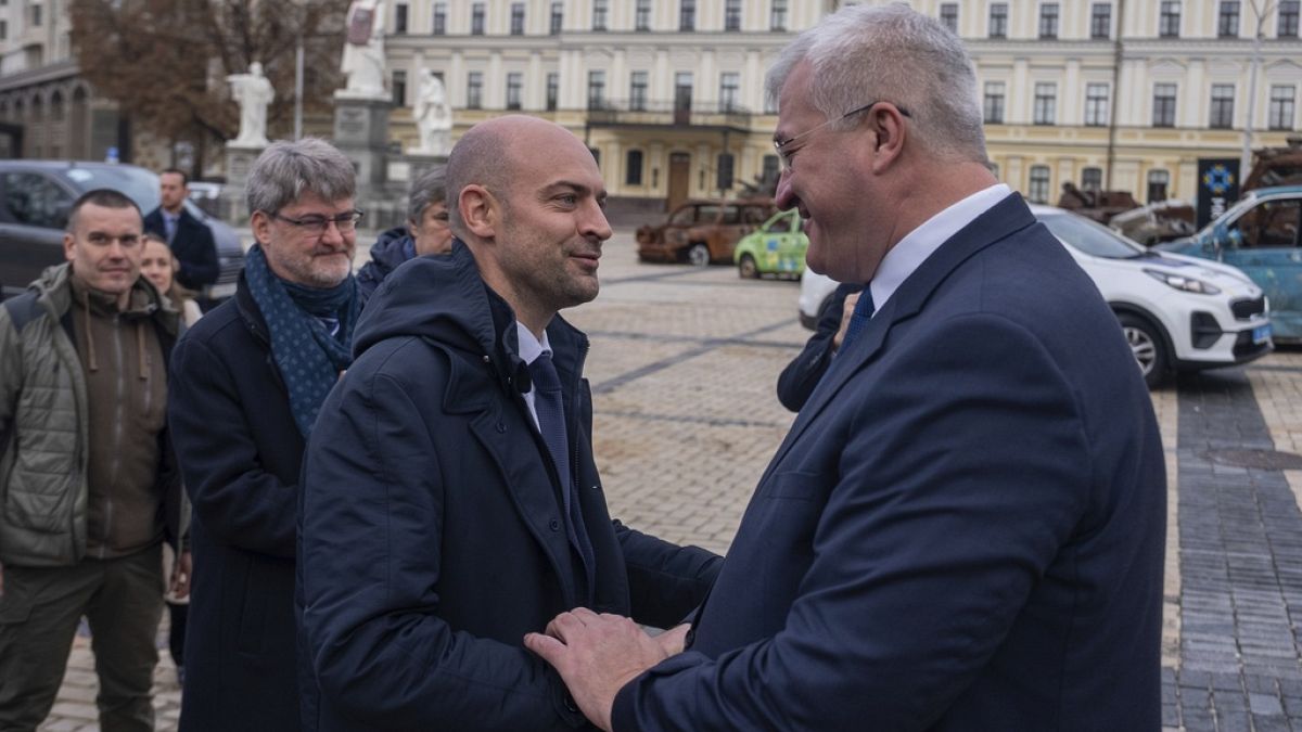 Жизнь И Смерть В Украине: Андрей Сибига О Немецкой Помощи (УНИАН) Жизнь И Смерть В Украине: Андрей Сибига О Немецкой Помощи (УНИАН)